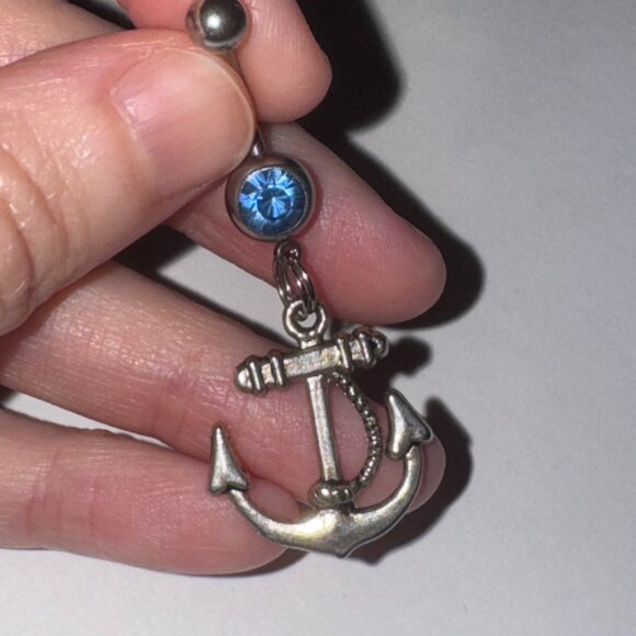 Large Anchor with Rope and Light Blue Gem Dangle Belly Ring - Picture 3 of 16